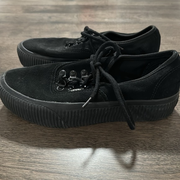 Good condition vans - Picture 2 of 11